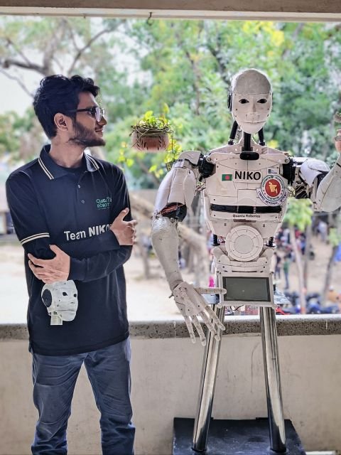 With NiKO at a public robotics exhibition